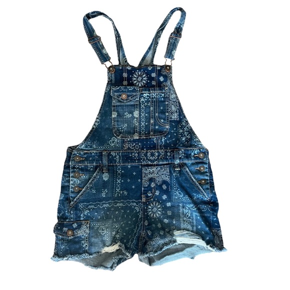 No Boundaries | Pants & Jumpsuits | No Boundaries Paisley Bandana Print